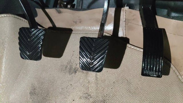 Second-hand 2016 Hyundai Verna 1.6 CRDi SX for sale in Pune-14