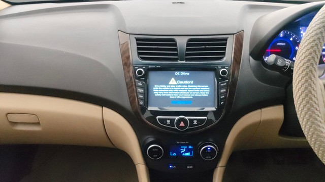 Second-hand 2016 Hyundai Verna 1.6 CRDi SX for sale in Pune-22