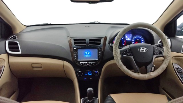 Second-hand 2016 Hyundai Verna 1.6 CRDi SX for sale in Pune-10