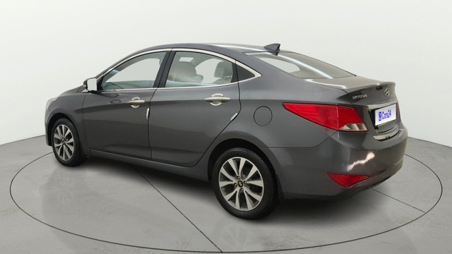 Second-hand 2016 Hyundai Verna 1.6 CRDi SX for sale in Pune-4