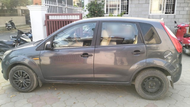 Second-hand 2012 Ford Figo Diesel LXI for sale in Coimbatore-2