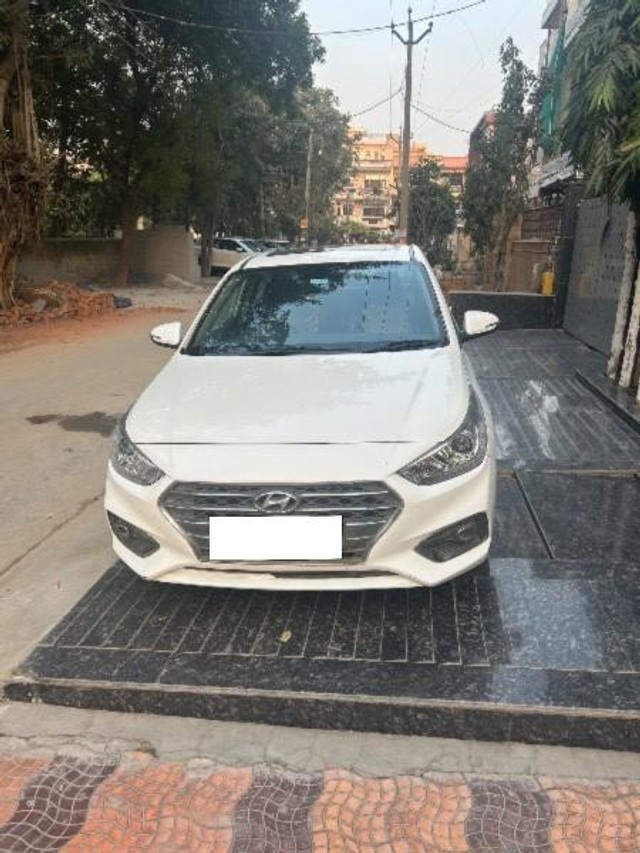 Second-hand 2018 Hyundai Verna CRDi 1.6 SX Option for sale in Faridabad-2