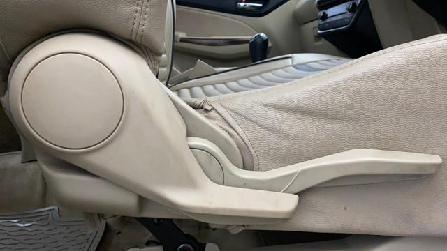 Second-hand 2018 Maruti Swift Dzire ZXI Plus for sale in Lucknow-8