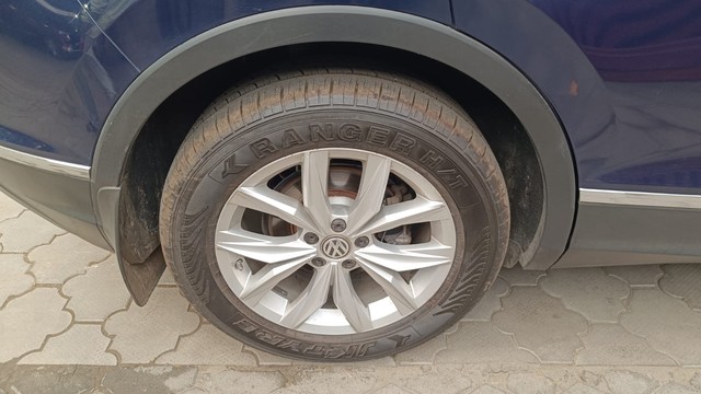 Second-hand 2018 Volkswagen Tiguan 2.0 TDI Highline for sale in Coimbatore-16