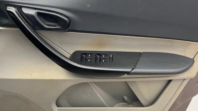 Second-hand 2016 Tata Tiago 1.2 Revotron XT for sale in Kochi-17