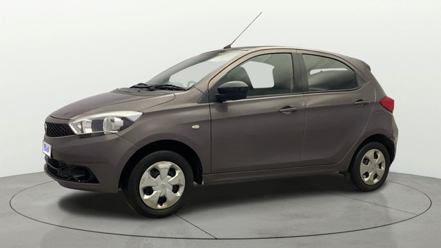 Second-hand 2016 Tata Tiago 1.2 Revotron XT for sale in Kochi-6
