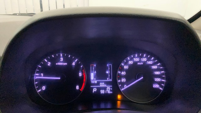 Second-hand 2016 Hyundai Creta 1.6 CRDi AT SX Plus for sale in Lucknow-11