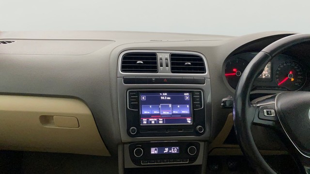 Second-hand 2020 Volkswagen Vento 1.0 TSI Highline for sale in Lucknow-22