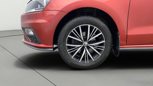 Second-hand 2020 Volkswagen Vento 1.0 TSI Highline for sale in Lucknow-25