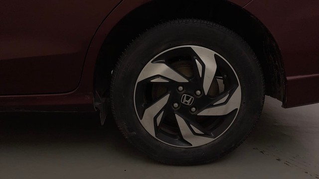 Second-hand 2016 Ford Figo Ambiente Diesel for sale in Bangalore-19