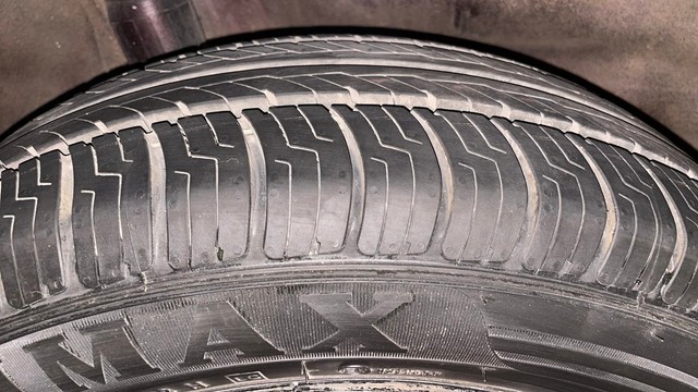 Second-hand 2016 Ford Figo Ambiente Diesel for sale in Bangalore-24