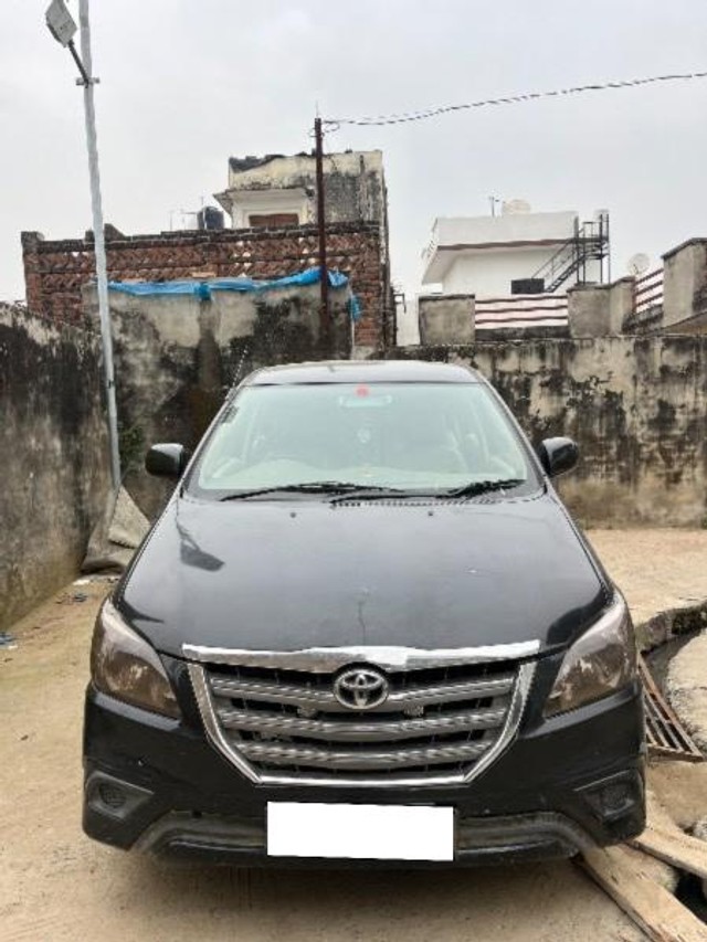 Toyota Innova 2.5 G (Diesel) 7 Seater BS III Second-hand 2008 Toyota Innova 2.5 G (Diesel) 7 Seater BS III for sale in Dasuya-0