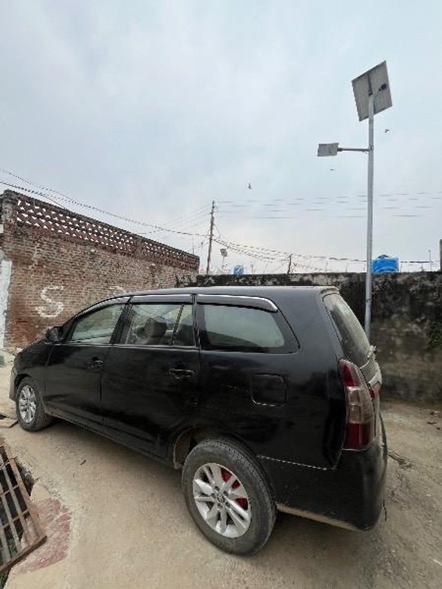 Toyota Innova 2.5 G (Diesel) 7 Seater BS III Second-hand 2008 Toyota Innova 2.5 G (Diesel) 7 Seater BS III for sale in Dasuya-1