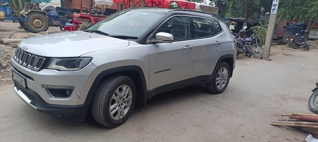 Second-hand 2017 Jeep Compass 2.0 Limited Option 4X4 for sale in Kota-2