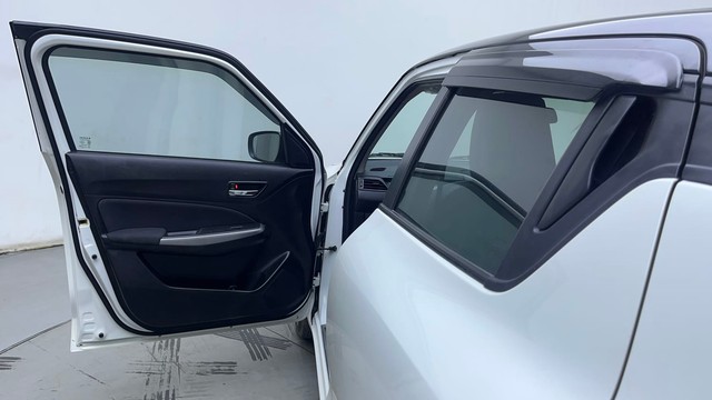 Second-hand 2022 Maruti Suzuki Swift ZXI Plus DT for sale in Hyderabad-29