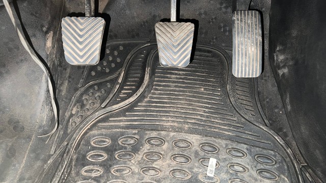 Second-hand 2022 Hyundai Verna SX Diesel for sale in Kolkata-14