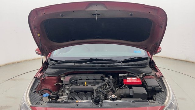 Second-hand 2022 Hyundai Verna SX Diesel for sale in Kolkata-8