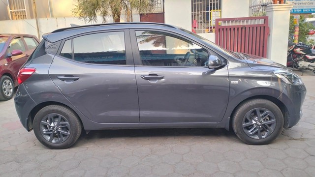 Second-hand 2020 Hyundai Grand i10 Nios AMT Sportz for sale in Coimbatore-13