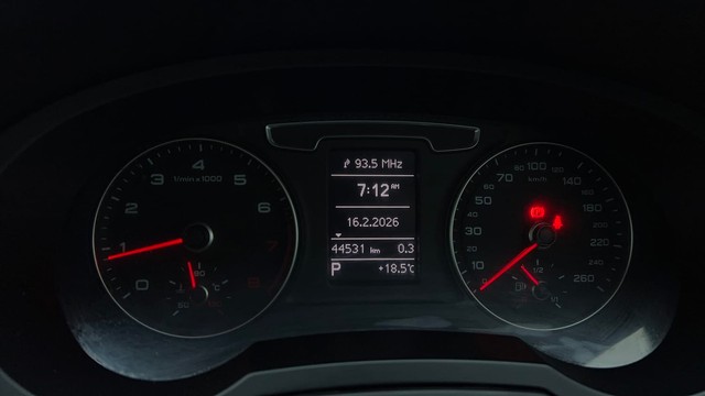 Second-hand 2018 Audi Q3 30 TFSI Premium FWD for sale in Gurgaon-13