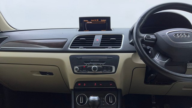 Second-hand 2018 Audi Q3 30 TFSI Premium FWD for sale in Gurgaon-29