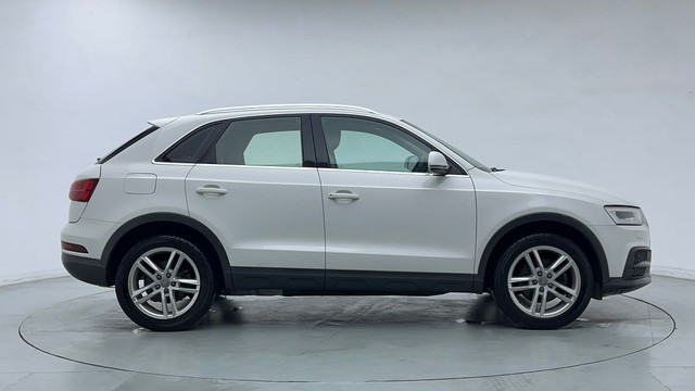 Second-hand 2018 Audi Q3 30 TFSI Premium FWD for sale in Gurgaon-2