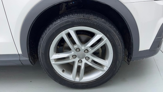 Second-hand 2018 Audi Q3 30 TFSI Premium FWD for sale in Gurgaon-17