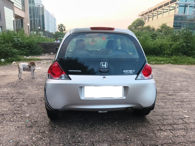 Second-hand 2017 Honda Brio 1.2 E MT for sale in Noida-2