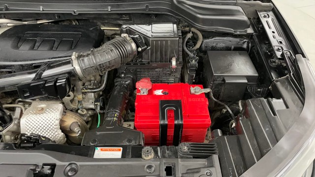 Second-hand 2022 Mahindra XUV300 W8 Opt for sale in Jaipur-34