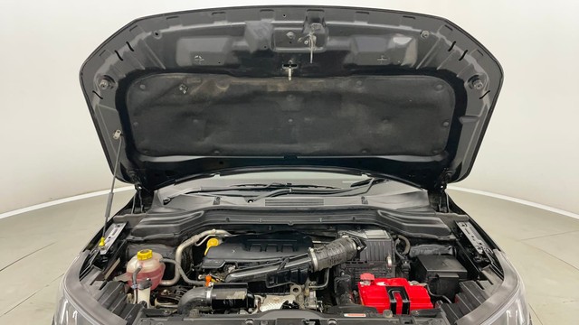 Second-hand 2022 Mahindra XUV300 W8 Opt for sale in Jaipur-8