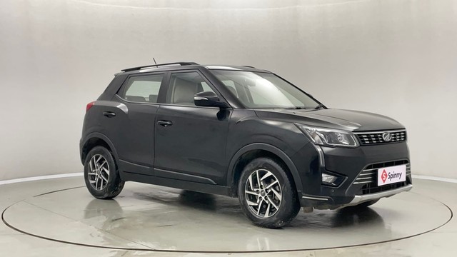Second-hand 2022 Mahindra XUV300 W8 Opt for sale in Jaipur-1