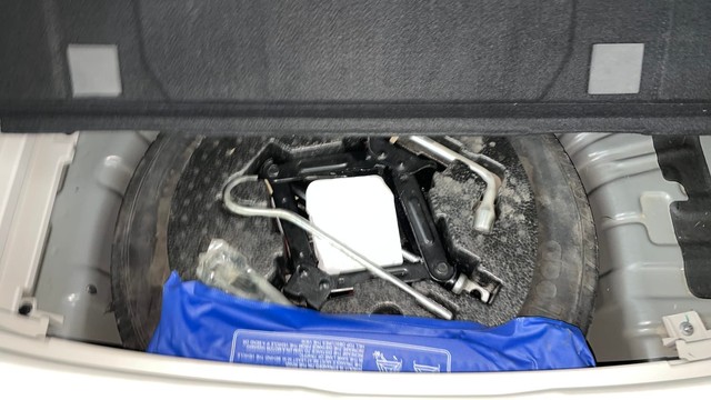 Second-hand 2022 Mahindra XUV300 W8 Opt for sale in Jaipur-21