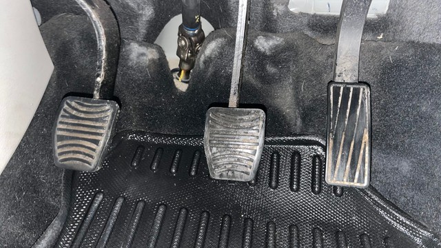 Second-hand 2022 Mahindra XUV300 W8 Opt for sale in Jaipur-14