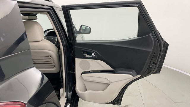 Second-hand 2022 Mahindra XUV300 W8 Opt for sale in Jaipur-26