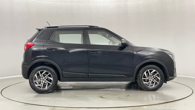 Second-hand 2022 Mahindra XUV300 W8 Opt for sale in Jaipur-2