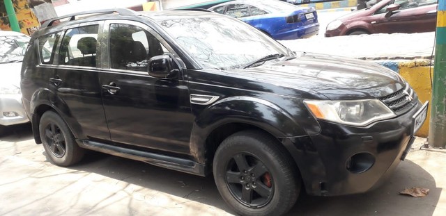 Mitsubishi Outlander 2.4 Second-hand 2009 Mitsubishi Outlander 2.4 for sale in Thane-4