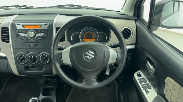 Second-hand 2013 Maruti Suzuki Wagon R VXI for sale in Chennai-23