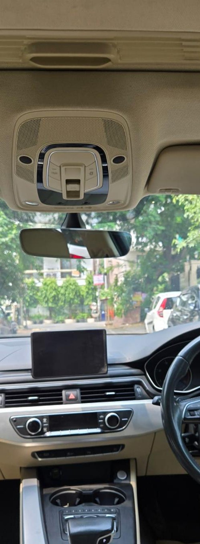 Second-hand 2017 Audi A4 35 TDI Technology for sale in New Delhi-4