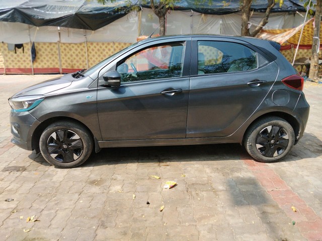 Second-hand 2023 Tata Tiago XZ Plus for sale in Udaipur-3