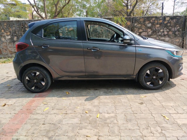 Second-hand 2023 Tata Tiago XZ Plus for sale in Udaipur-1