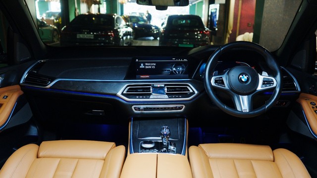 Second-hand 2022 BMW X5 xDrive 40i M Sport for sale in New Delhi-6