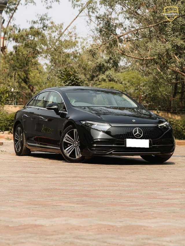 Second-hand 2023 Mercedes-Benz EQS 580 4Matic for sale in New Delhi-4