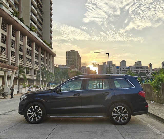Mercedes-Benz GLS 350d 4MATIC Second-hand 2019 Mercedes-Benz GLS 350d 4MATIC for sale in Mumbai-3