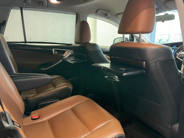 Toyota Innova Crysta 2.4 ZX 7 STR AT Second-hand 2020 Toyota Innova Crysta 2.4 ZX 7 STR AT for sale in Mumbai-9