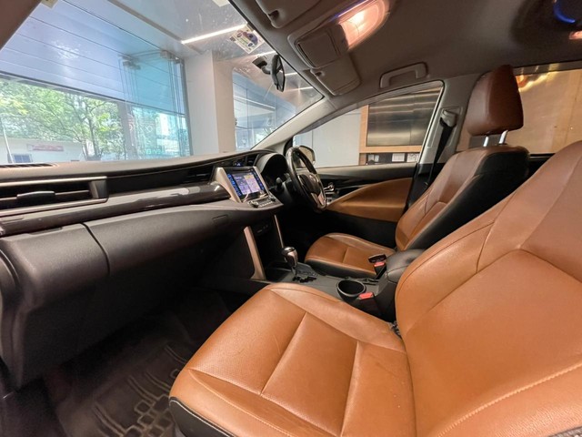 Toyota Innova Crysta 2.4 ZX 7 STR AT Second-hand 2020 Toyota Innova Crysta 2.4 ZX 7 STR AT for sale in Mumbai-15