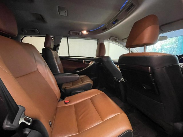 Toyota Innova Crysta 2.4 ZX 7 STR AT Second-hand 2020 Toyota Innova Crysta 2.4 ZX 7 STR AT for sale in Mumbai-13