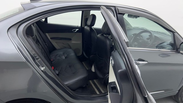 Second-hand 2022 Tata Tigor XZ Plus CNG BSVI for sale in New Delhi-29