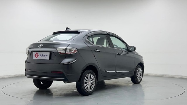 Second-hand 2022 Tata Tigor XZ Plus CNG BSVI for sale in New Delhi-3