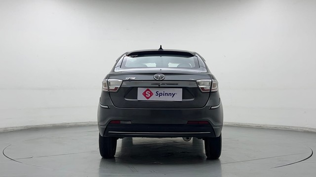 Second-hand 2022 Tata Tigor XZ Plus CNG BSVI for sale in New Delhi-4