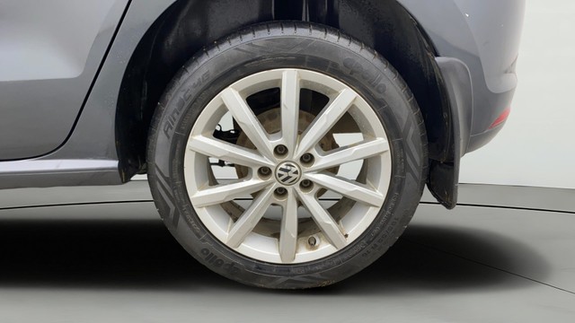 Second-hand 2018 Volkswagen Polo 1.0 MPI Highline Plus for sale in Chennai-28