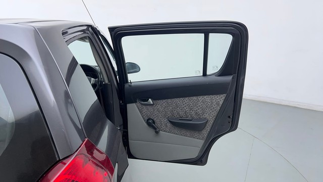 Second-hand 2016 Maruti Suzuki Alto 800 VXI for sale in Noida-23